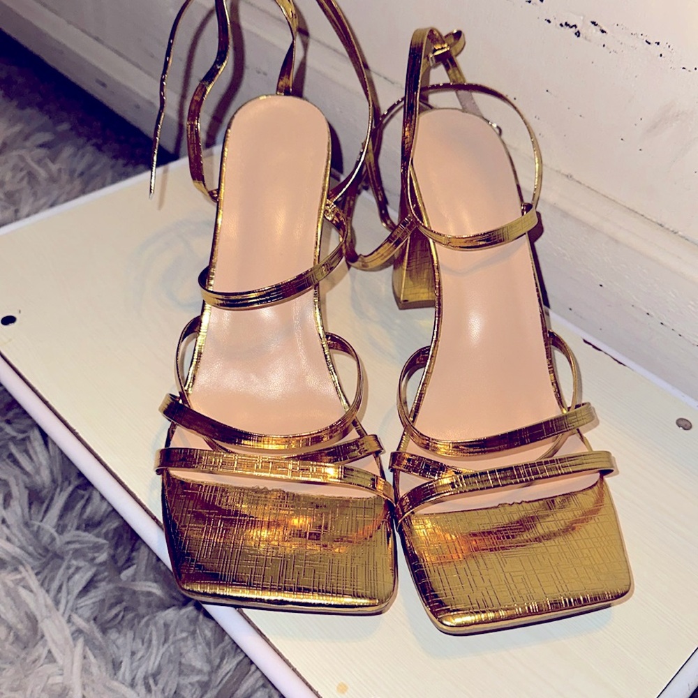 Women’s sexy heels